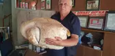 Gezintiye çıktığı yaylada dev mantar buldu