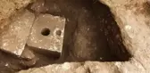 Toprağın metrelerce altında 2 bin 700 yıllık lüks tuvalet bulundu! Kraliyet Sarayı için yapılmış