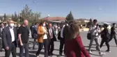 CHP'li Erkek, tutuklanan Denizli Gençlik Kolları Başkanının bulunduğu cezaevi önünde açıklama yaptı