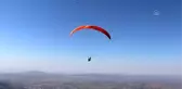 Yamaç paraşütçüleri 1100 rakımdaki yayladan uçuş yaptı