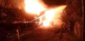 Kastamonu'da iki katlı ahşap ev alev alev yandı: 1 yaralı