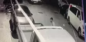 Son dakika haber | Kağıthane'deki hırsız önce kameralara sonra polise yakalandı