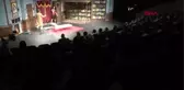 'YOLDAN ÇIKAN OYUN' PRÖMİYER YAPTI