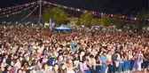 HARRAN ÜNİVERSİTESİ'NDEKİ KONSERDE SOSYAL MESAFE UNUTULDU