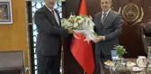 İZMİR ADLİYESİ'NDE DEVİR TESLİM TÖRENİ YAPILDI