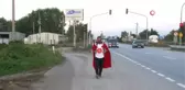 Sesini duyurmak için üçüncü kez yollara düştü