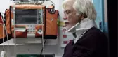 Ters dönen otomobilde sıkışan çift yaralı olarak kurtarıldı