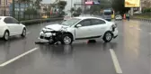ÜSKÜDAR VE ÜMRANİYE'DE YAĞIŞLI HAVA ZİNCİRLEME KAZALARA NEDEN OLDU