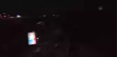 Devrilen otomobildeki 3 kişi yaralandı