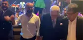 İsmail Saymaz ve Ertuğrul Özkök'ün halay ile imtihanı! Kürtçe şarkı eşliğinde çektikleri halay dalga konusu oldu
