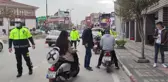 Kask takmayan motosiklet sürücülerine ceza kesildi