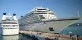 Kuşadası'na iki kruvaziyerle 570 turist geldi
