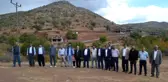Terör nedeni ile 30 yıl önce göç etmişlerdi, dönüş yolunda yol engeline takıldılar