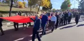 Temsili 'Cinci Hoca'dan macun almak için uğraştılar