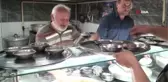 Çarşının 'Himmet babası' 40 yıldır 'Askı'da geleneği ile yemek ikram ediyor