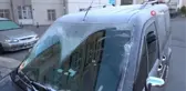 Soğuk hava etkisini gösterdi, araç camları buz tuttu