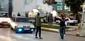 Yolu kapatıp oynadılar, cezadan kurtulamadılar