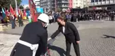 Uşak'ta 29 Ekim Cumhuriyet Bayramı çelenk sunumuyla başladı