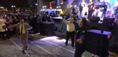 Belediye personeli oyun performansı ile Sevcan Orhan'dan maşalllah aldı