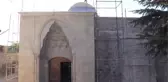 Depremde hasar gören 800 yıllık cami ayağa kaldırılıyor