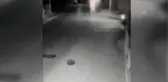 Son dakika haberi... Motosiklet ile hafif ticari aracın çarpışması güvenlik kamerasında