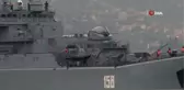 Rus savaş gemisi İstanbul Boğazı'ndan geçti