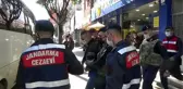 Katil zanlısının soğukkanlılığı ürküttü: Cinayetten sonra duş alıp cesedi banyoya taşıdım