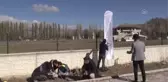 Gönüllü gençler, kırsaldaki öğrencilere teknoloji projelerini tanıttı