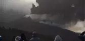 La Palma Adası'ndaki Cumbre Vieja Yanardağı yeniden lav püskürttü