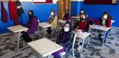 Öğrenciler köy hayatını yaşadı, yaşıtlarıyla eğlendi
