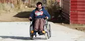 ENGELLİ KARDEŞLERİN HAYATLARI, FRANSA'DA YAŞAYAN ÇİFTİN GÖNDERDİĞİ AKÜLÜ SANDALYE İLE DEĞİŞTİ