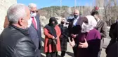 Kadın çiftçiler kadın vekilden süt sağım makinesi istedi