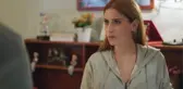 Derin bacak dekolteli pozunu paylaşan Hazal Kaya, yeni projelerini hatırlattı