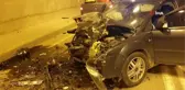 İki araç tünelde kafa kafaya çarpıştı: 4 yaralı