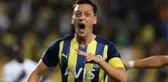 Mesut Özil derbi ateşini yaktı! Paylaşımına saniyeler içinde binlerce beğeni yağdı
