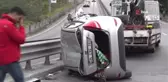 Ulus'ta takla atan sürücü burnu bile kanamadan kurtuldu