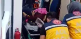 KUYUMCUYU, DÜKKANINDA GÖĞSÜNDEN BIÇAKLADI