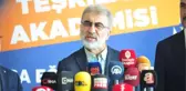 EFKAN ALA: BAŞARININ TEMEL ŞARTI BİLMEK DEĞİL SÜREKLİ ÖĞRENEBİLMEK