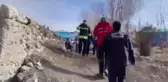 Vali Memiş, Köprüköy'deki deprem bölgesinde incelemelerde bulundu