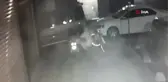 Zeytinburnu'nda hırsızın 4 dakikada motosikleti çalma anı kamerada