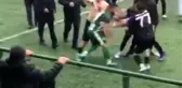 Amatör maçta kavga