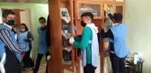 Engelli kadının evini lise öğrencileri temizledi