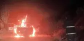 Seyir halindeki araç alev alev yandı