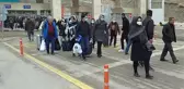 Akın akın geliyorlar! Kapıköy Sınır Kapısı'nda 'Muhteşem Cuma' yoğunluğu
