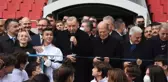 Cumhurbaşkanı Erdoğan'ın katılımıyla deprem konutlarının tapuları teslim edildi (2)