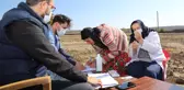 Karacadağ'da mevsimlik tarım işçileri aşılanıyor