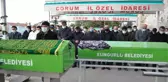 Kanser sebebiyle hayatını kaybeden 13 yaşındaki kızın cenaze namazını babası kıldırdı