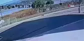 Motosikletli sürücü yayaya böyle çarptı