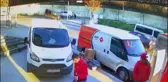 ESENYURT'TA ÇARPIŞAN İKİ ARACIN ARASINDA KALMAKTAN SON ANDA KURTULDU