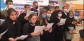 Engelliler gününde kaymakamın gözlerini, müdürün kollarını bağladılar